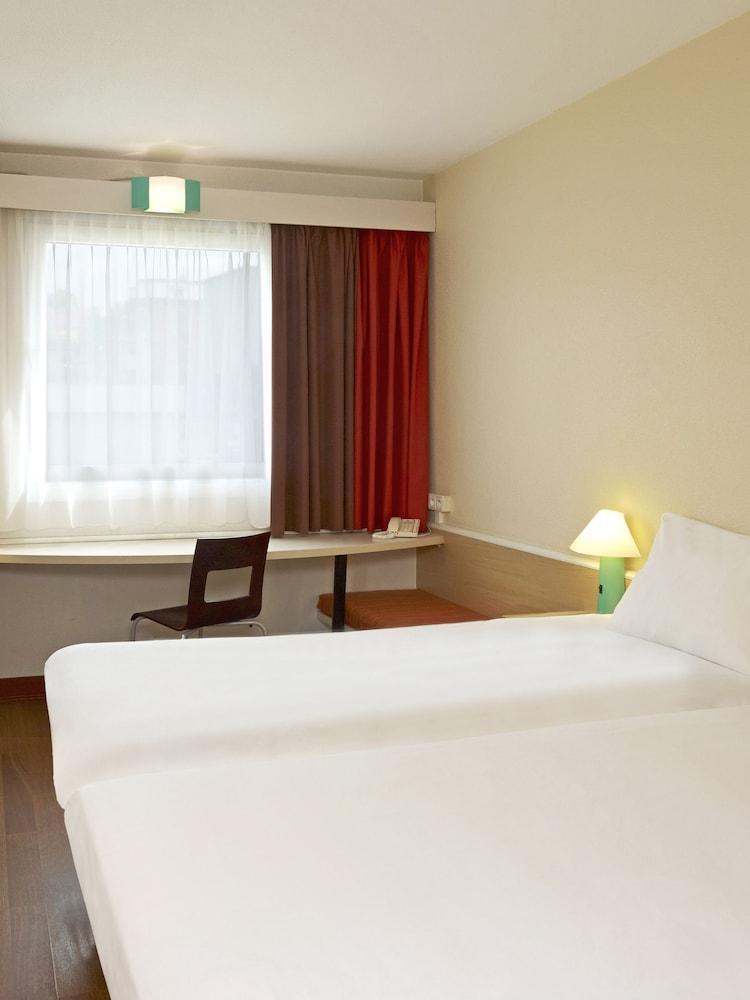 Ibis Katowice - Zabrze Exterior foto